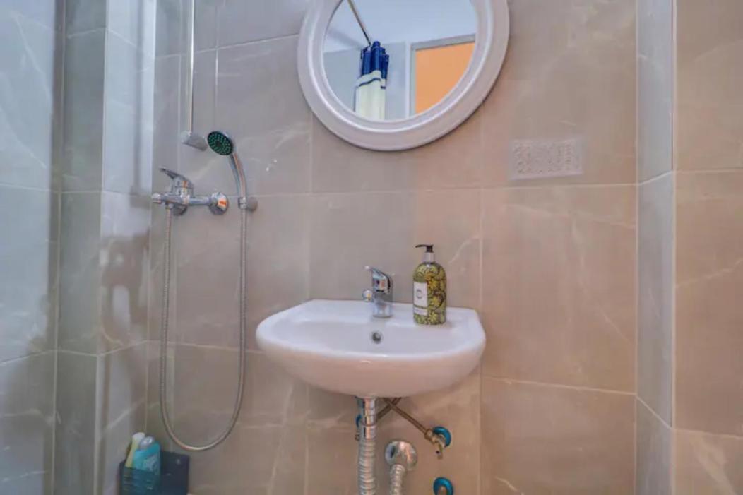 Central Mini & Full Renovated Studio @ Syntagma Atenas Exterior foto